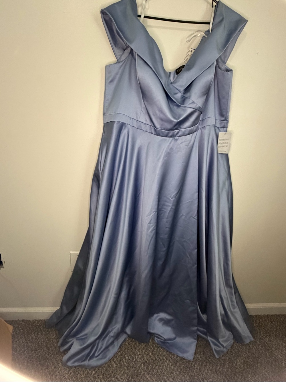 Xscape Lavender Satin elevated formal/blacktie Evening Gown
